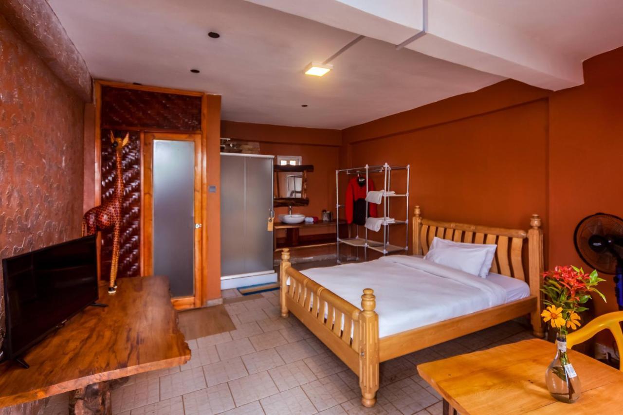 African Tribe 4* Kampala